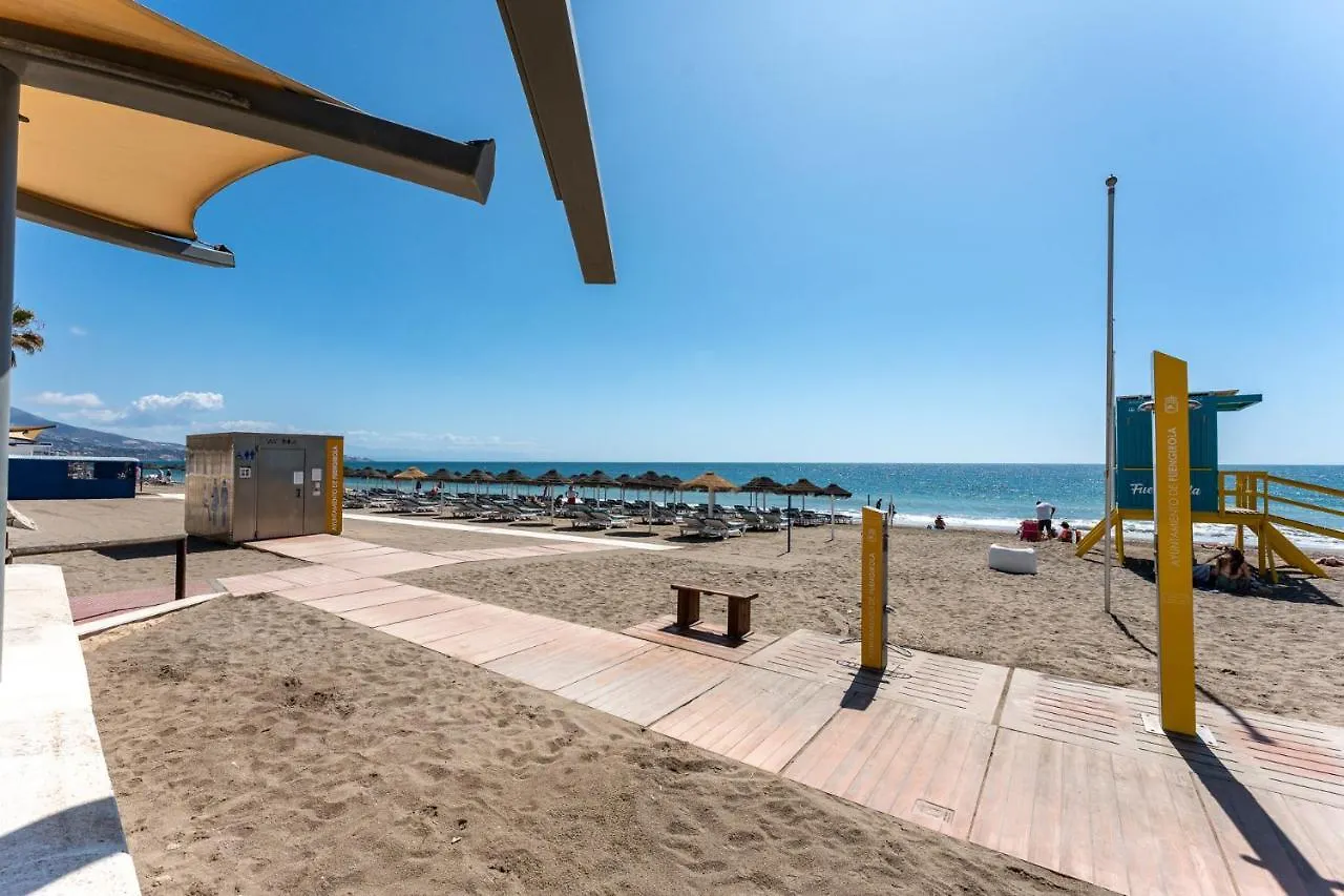 Beachside House Fuengirola 0*,