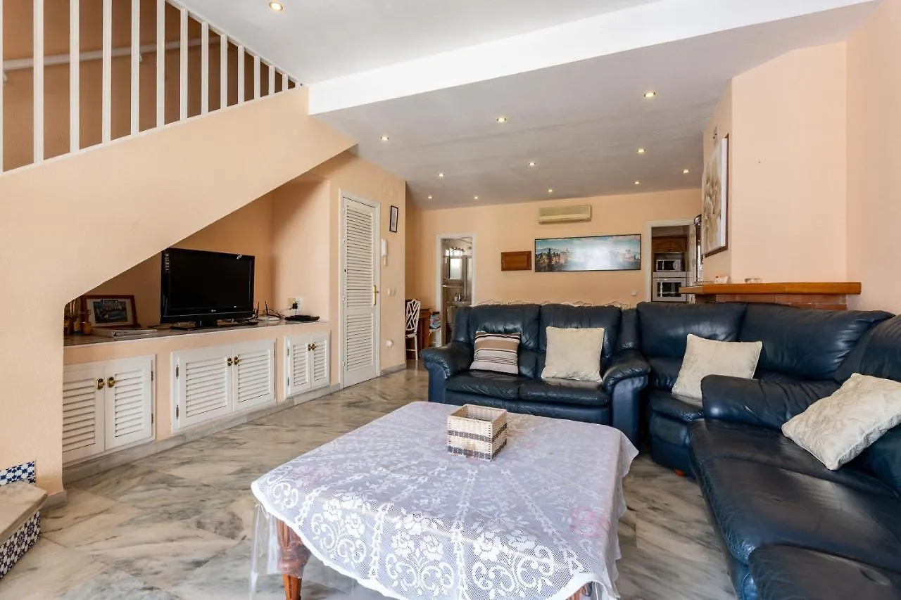 Beachside House Fuengirola location